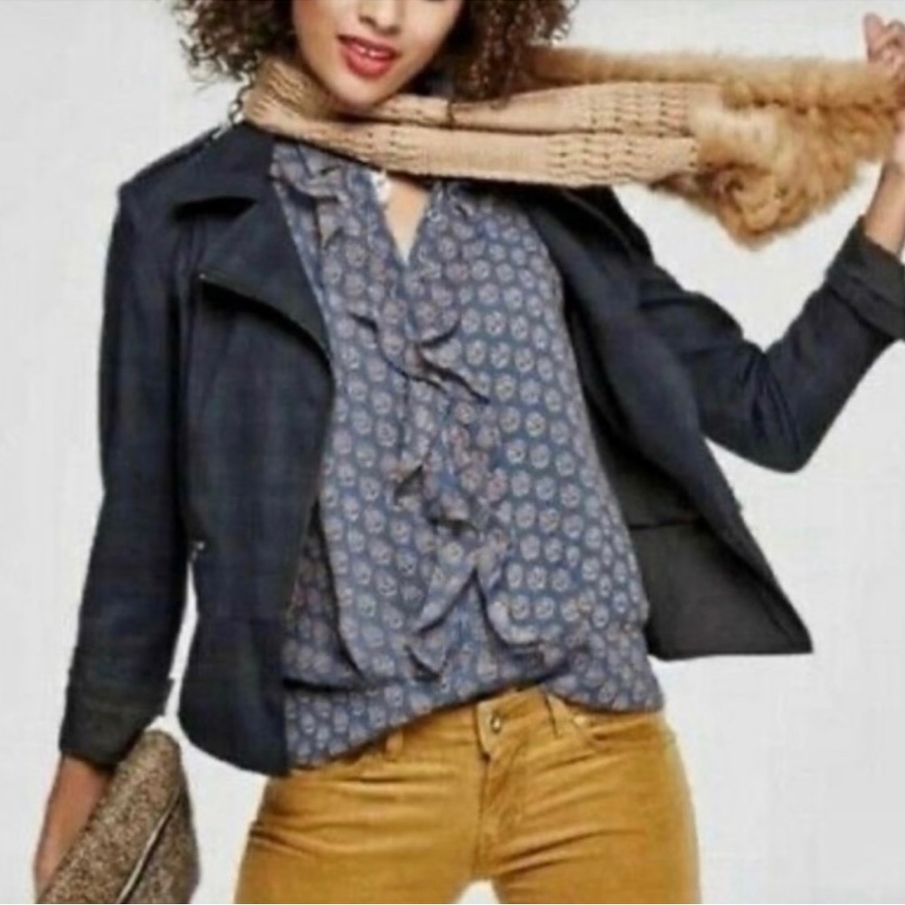 CABI Medallion Reign Blouse Ruffle/Lined SZ M